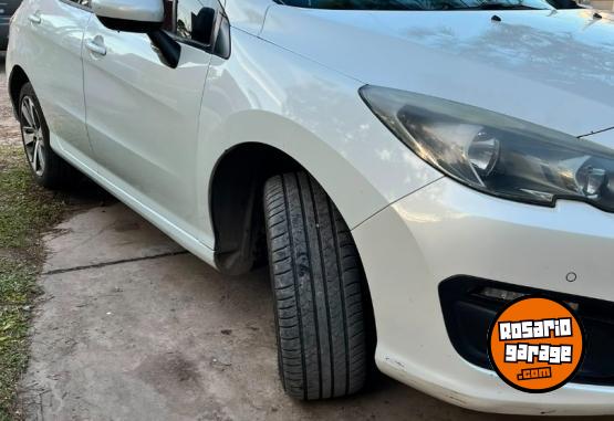 Autos - Peugeot 308 FELINE 1.6 NAFTA 2016 Nafta 141000Km - En Venta