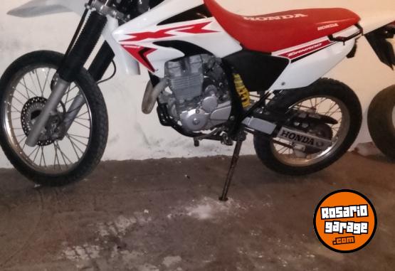 Motos - Honda Xr tornado 250 2017 Nafta 28700Km - En Venta