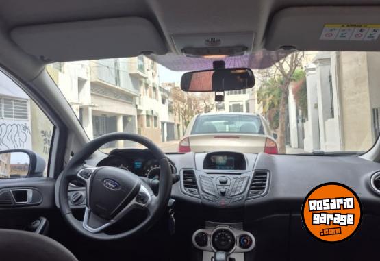 Autos - Ford Fiesta Kinet Design 2016 Nafta 116000Km - En Venta