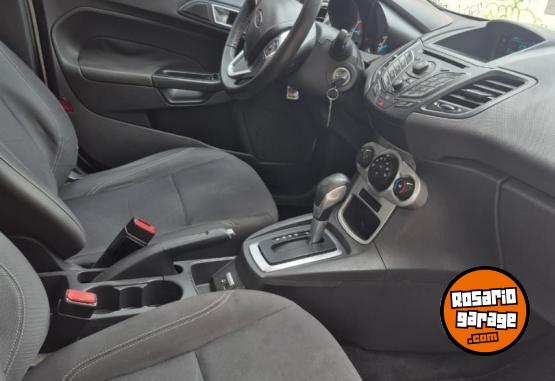 Autos - Ford Fiesta Kinet Design 2016 Nafta 116000Km - En Venta