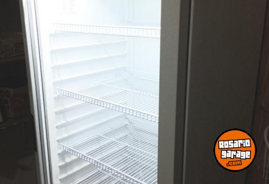 Hogar - Exhibidora Inelro nueva - En Venta