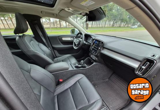 Camionetas - Volvo VOLVO XC 40 MOMENTUM 2020 Nafta 95000Km - En Venta