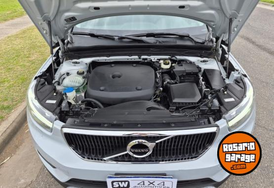 Camionetas - Volvo VOLVO XC 40 MOMENTUM 2020 Nafta 95000Km - En Venta