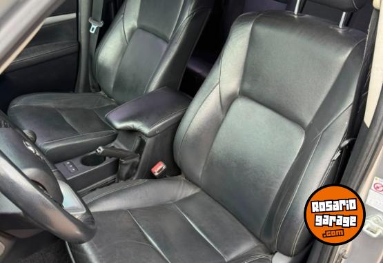 Camionetas - Toyota Hilux SRX 2018 Diesel 152000Km - En Venta