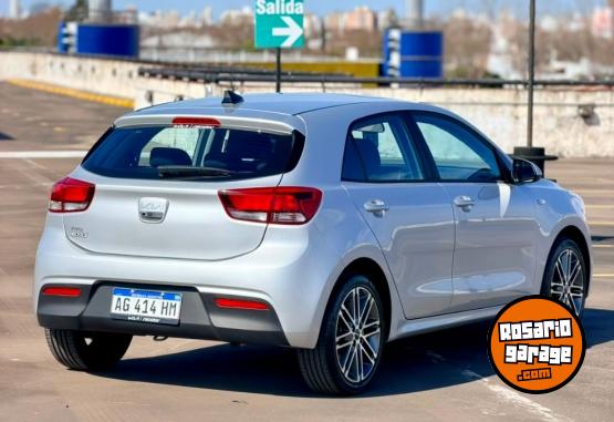 Autos - Kia Rio SX 2023 Nafta 17000Km - En Venta