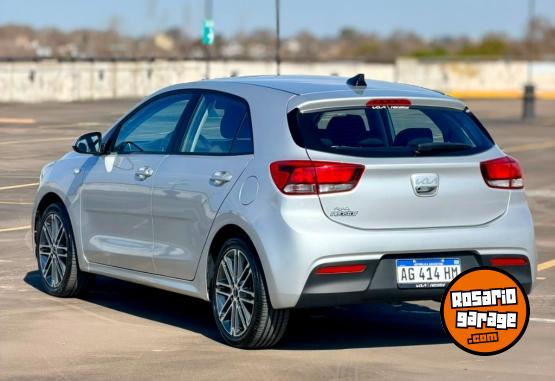 Autos - Kia Rio SX 2023 Nafta 17000Km - En Venta