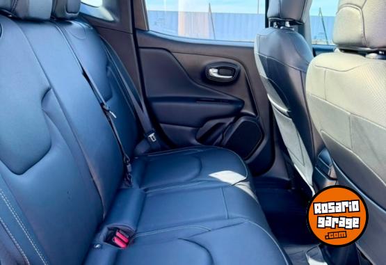 Camionetas - Jeep Renegade Longitude 1.3T 2025 Nafta 34000Km - En Venta