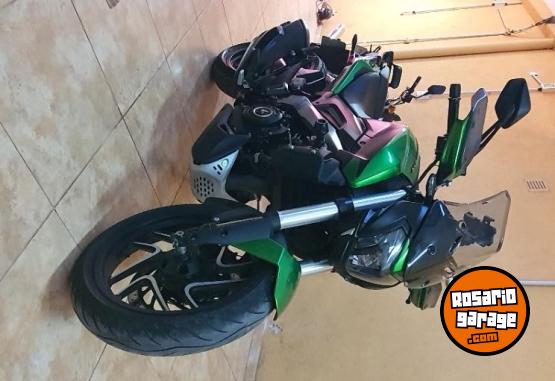 Motos - Bajaj Dominar 400 2024 Nafta 8500Km - En Venta