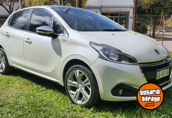 Autos - Peugeot 208 urban tech 1.6 2019 Nafta 90000Km - En Venta