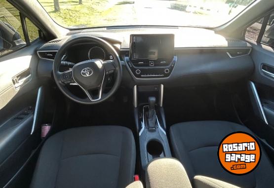 Autos - Toyota Corolla Cross 2.0 Xli Cvt 2022 Nafta 9000Km - En Venta