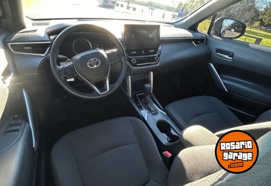 Autos - Toyota Corolla Cross 2.0 Xli Cvt 2022 Nafta 9000Km - En Venta