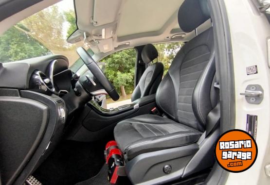 Camionetas - Mercedes Benz GLC 300 OFFROAD 4MATIC 2020 Nafta 80000Km - En Venta