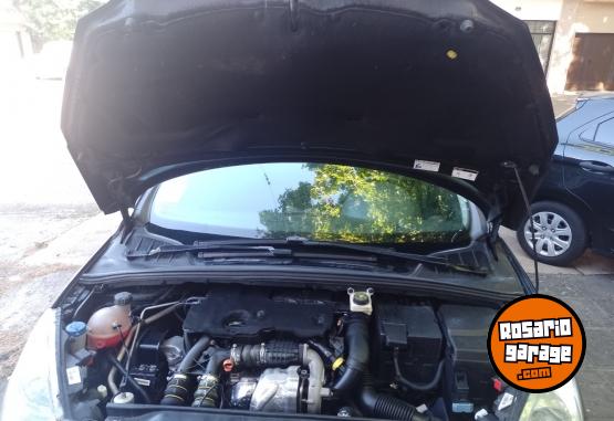 Autos - Peugeot 408 ALLURE CON NAVEGADOR 2014 Diesel 103000Km - En Venta