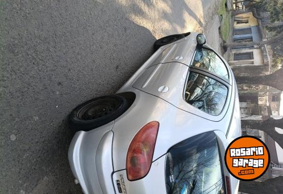 Autos - Peugeot 206/207 2007 Diesel 200000Km - En Venta
