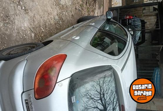 Autos - Peugeot 206 2007 Diesel 200000Km - En Venta