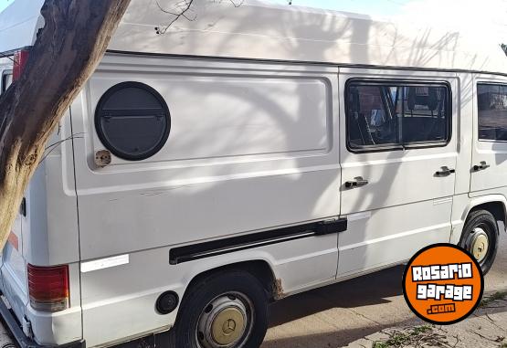 Utilitarios - Mercedes Benz Mb180d 1995 Diesel 350000Km - En Venta