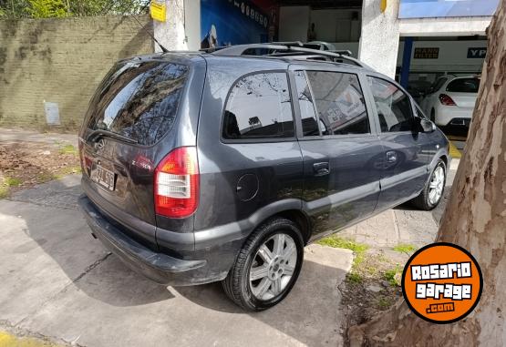 Autos - Chevrolet ZAFIRA GLS 2.0 NAFTA 7 AS 2006 Nafta 138000Km - En Venta