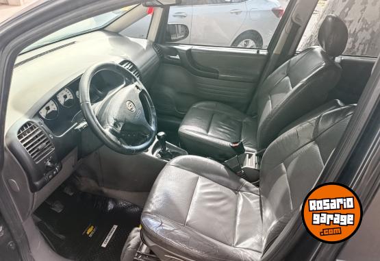 Autos - Chevrolet ZAFIRA GLS 2.0 NAFTA 7 AS 2006 Nafta 138000Km - En Venta