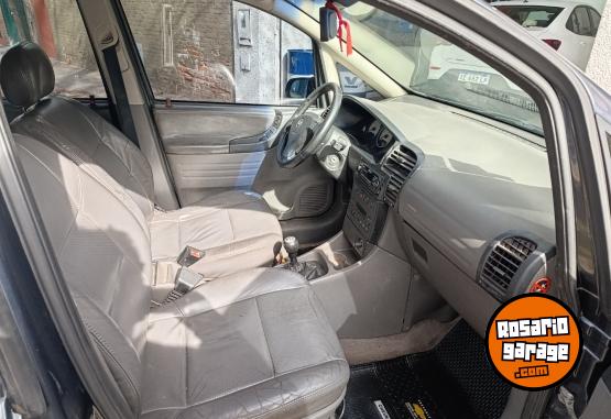 Autos - Chevrolet ZAFIRA GLS 2.0 NAFTA 7 AS 2006 Nafta 138000Km - En Venta