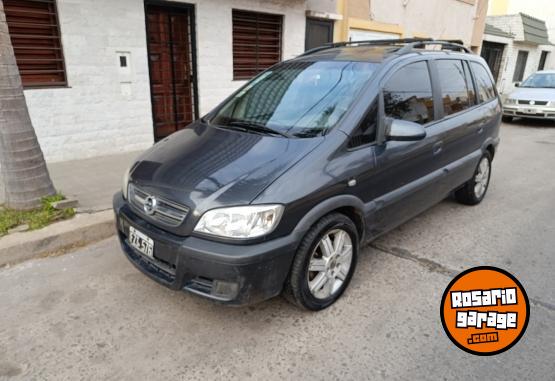 Autos - Chevrolet ZAFIRA GLS 2.0 NAFTA 7 AS 2006 Nafta 138000Km - En Venta