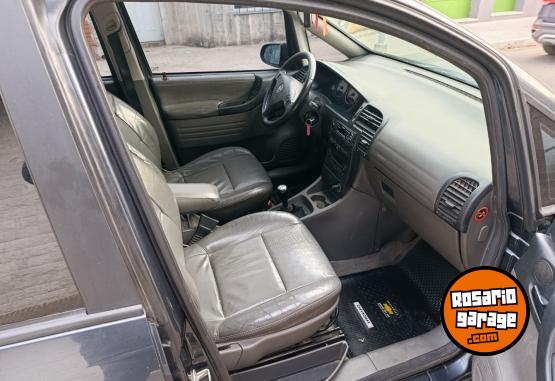 Autos - Chevrolet ZAFIRA GLS 2.0 NAFTA 7 AS 2006 Nafta 138000Km - En Venta