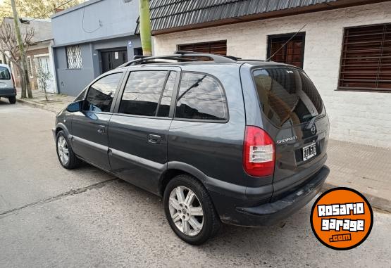Autos - Chevrolet ZAFIRA GLS 2.0 NAFTA 7 AS 2006 Nafta 138000Km - En Venta