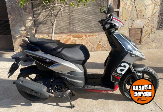 Motos - Aprilia Sr 160 2024 Nafta 2500Km - En Venta