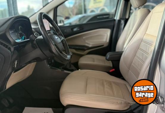 Autos - Ford Ecosport Titanium 2021 Nafta 84000Km - En Venta