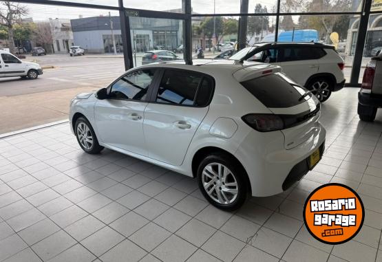 Autos - Peugeot 208 Active Pack 2023 Nafta 39000Km - En Venta