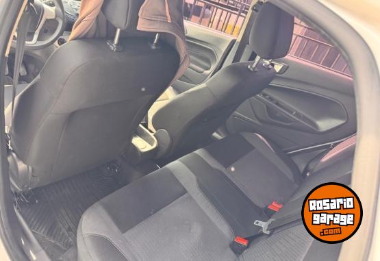 Autos - Ford fiesta 2018 Nafta 80000Km - En Venta