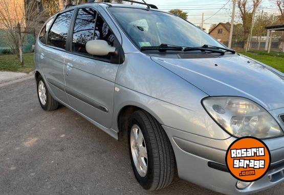 Autos - Renault Scenic privilege 2006 Nafta 111111Km - En Venta