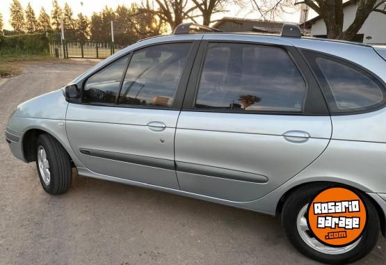 Autos - Renault Scenic privilege 2006 Nafta 111111Km - En Venta