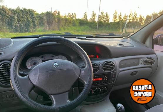 Autos - Renault Scenic privilege 2006 Nafta 111111Km - En Venta