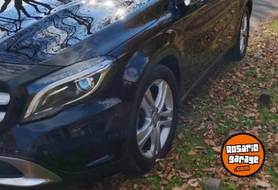 Autos - Mercedes Benz Gla 200 at 2015 2015 Nafta 84000Km - En Venta