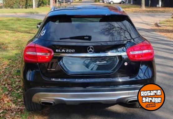 Autos - Mercedes Benz Gla 200 at 2015 2015 Nafta 84000Km - En Venta