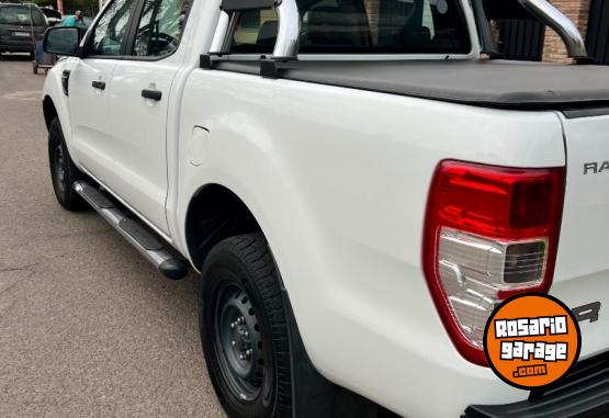 Camionetas - Ford Ranger 2015 Diesel 94000Km - En Venta