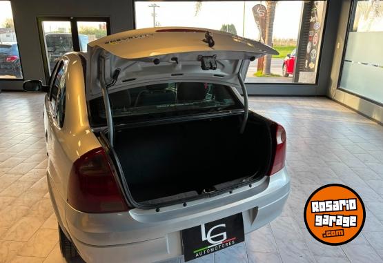 Autos - Chevrolet CORSA GL 1.8 2005 GNC 156000Km - En Venta