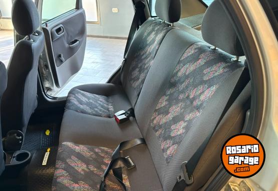 Autos - Chevrolet CORSA GL 1.8 2005 GNC 156000Km - En Venta