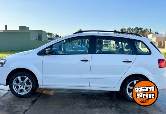 Autos - Volkswagen Suran 2013 Nafta 181000Km - En Venta