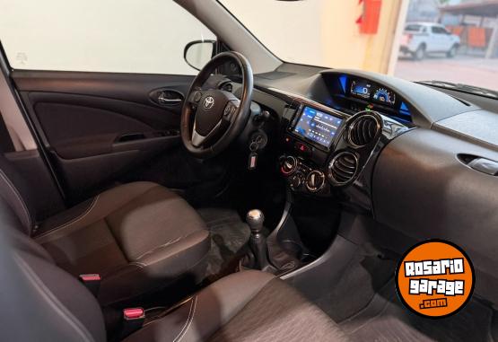 Autos - Toyota Etios XLS 1.5 2021 Nafta 55700Km - En Venta