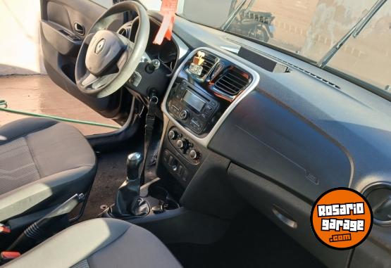 Autos - Renault Autenthique plus 1.6 2017 GNC 250000Km - En Venta