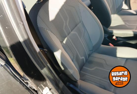 Autos - Renault Autenthique plus 1.6 2017 GNC 250000Km - En Venta