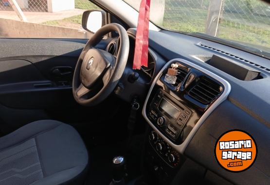 Autos - Renault Autenthique plus 1.6 2017 GNC 250000Km - En Venta