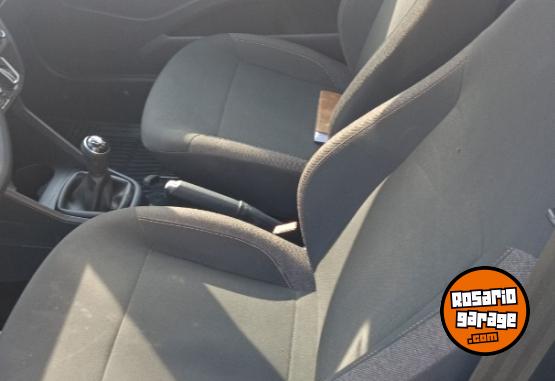 Utilitarios - Volkswagen Saveiro trendline cs 2024 Nafta 11000Km - En Venta