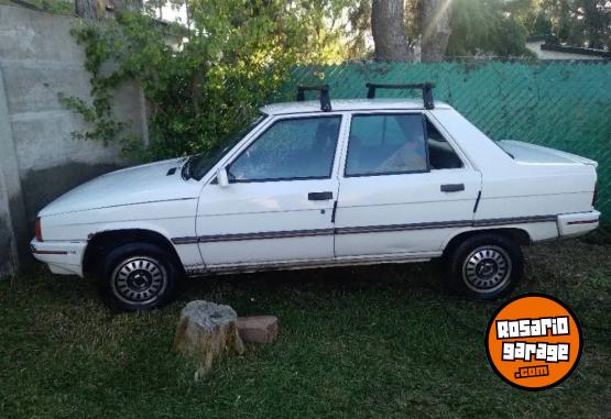 Autos - Renault 9 1989 Nafta 250000Km - En Venta