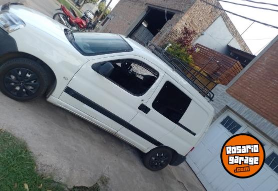 Utilitarios - Citroen Berlingo 2015 Diesel 170000Km - En Venta