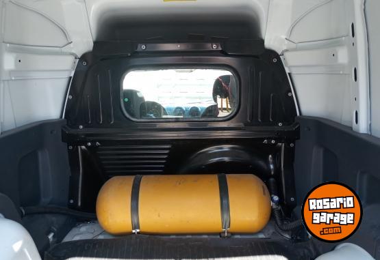 Utilitarios - Fiat NUEVA FIORINO 1.4 8V 2019 Nafta 77700Km - En Venta