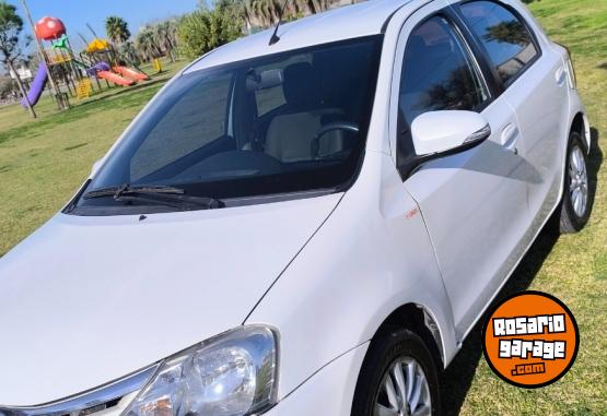 Autos - Toyota Etios 2016 Nafta 110Km - En Venta