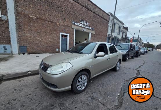 Autos - Renault Simbol 2013 Nafta 106000Km - En Venta