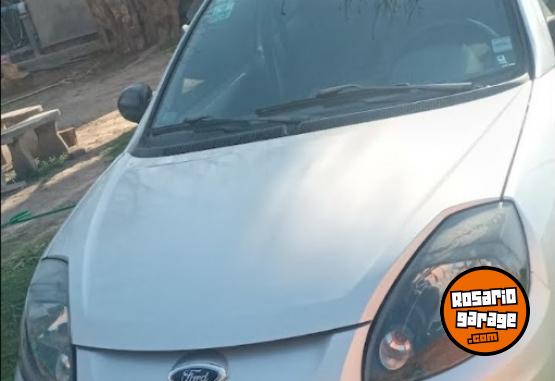 Autos - Ford Fly viral 2013 Nafta 130000Km - En Venta
